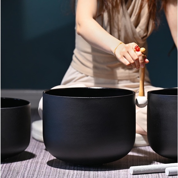 Crystal Singing Bowls SET of (7) SEVEN 432hz Black Quartz Bowls NWT $1109 - Picture 5 of 12